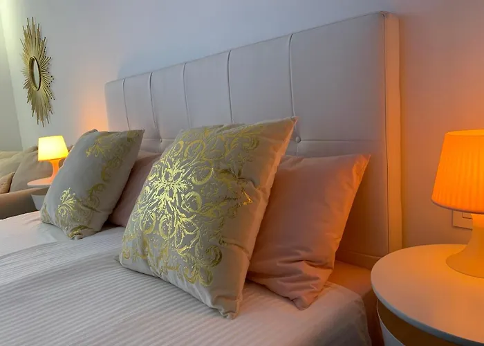 Апартаменты Club Mar - First Line With Sea View