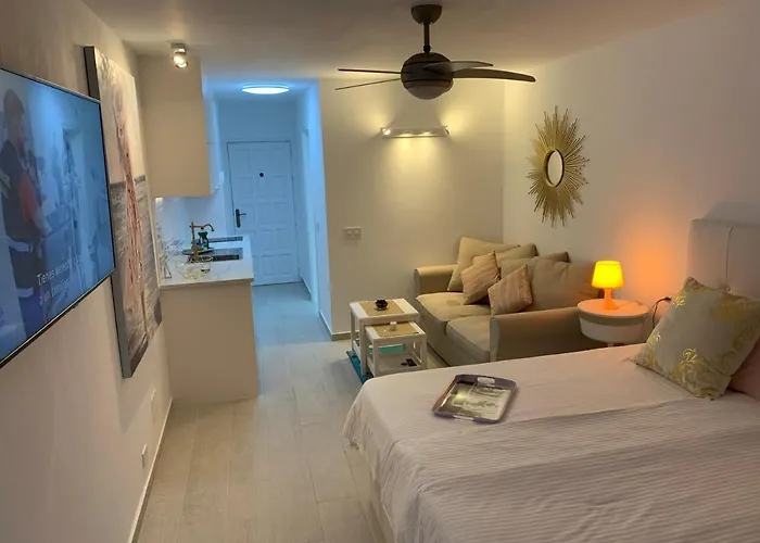 Апартаменты Club Mar - First Line With Sea View