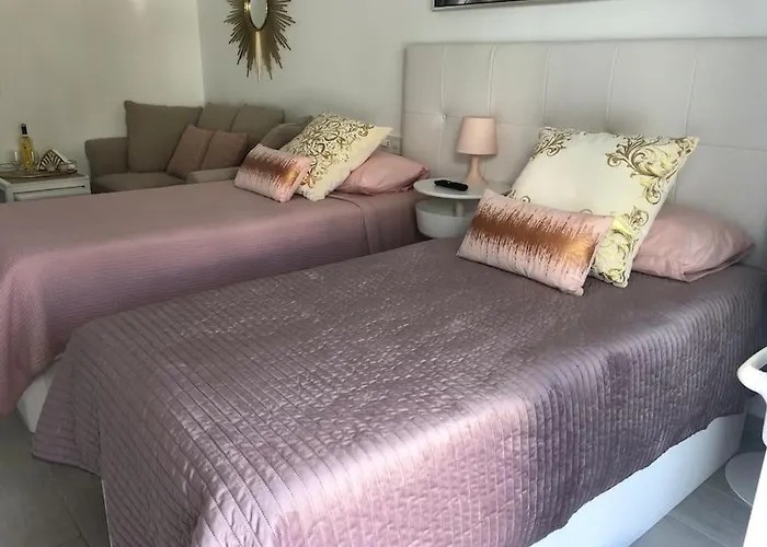 Club Mar - First Line With Sea View Апартаменты