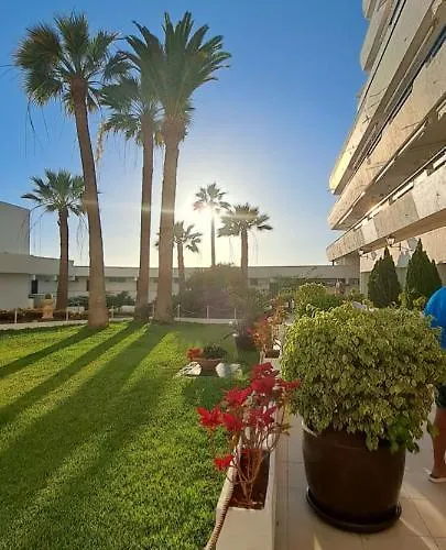 Апартаменты Club Mar - First Line With Sea View *